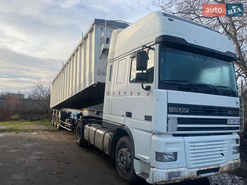 Тягач DAF TE 2002 в Луцьку