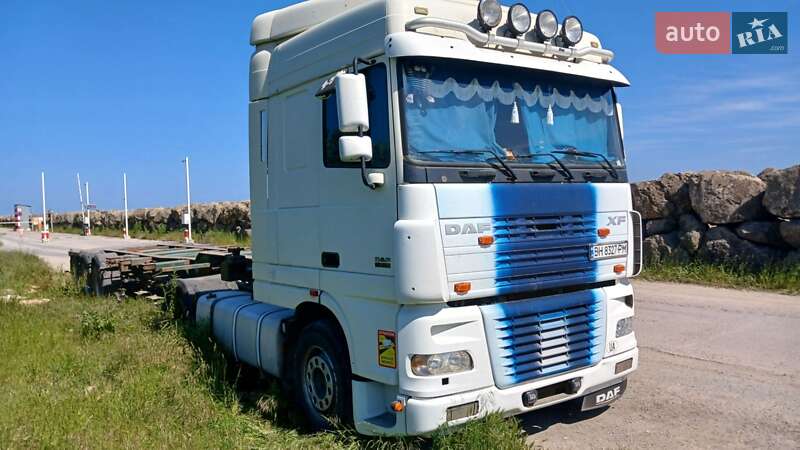 Тягач DAF TE 2003 в Одессе