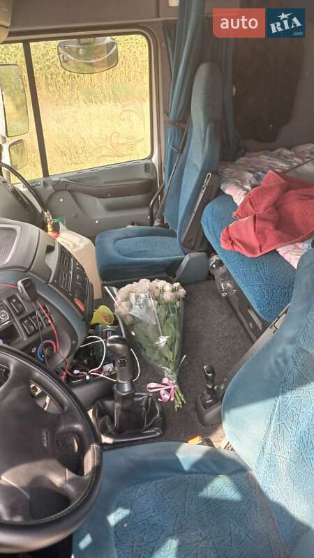 Тягач DAF TE 2003 в Одессе