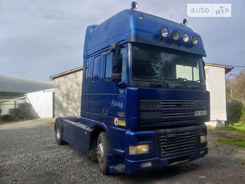 Тягач DAF TE 1998 в Ровно