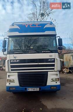 Тягач DAF TE 2004 в Обухове