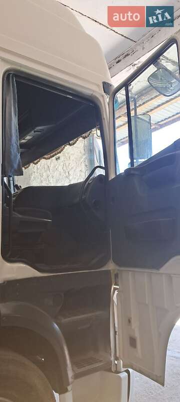 Тягач DAF TE 1999 в Крыжополе
