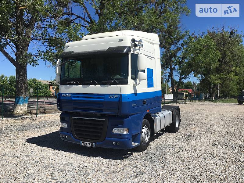 Тягач DAF XF 105 2010 в Виннице