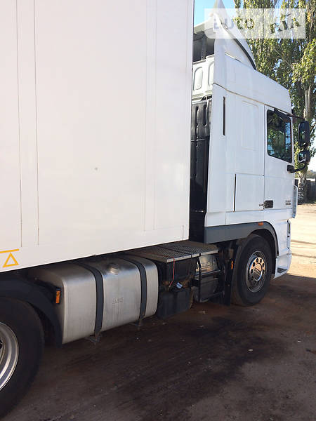 Тягач DAF XF 105 2007 в Запоріжжі