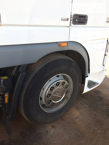 Тягач DAF XF 105 2007 в Запоріжжі