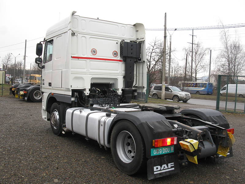 Тягач DAF XF 105 2011 в Черновцах