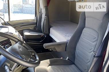 Тягач DAF XF 105 2011 в 