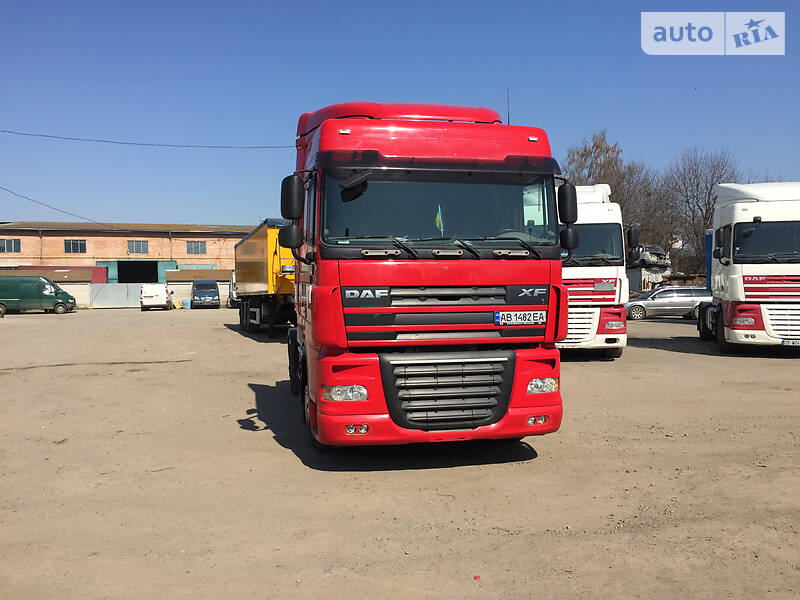 Тягач DAF XF 105 2009 в Вінниці