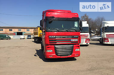 Тягач DAF XF 105 2009 в Виннице