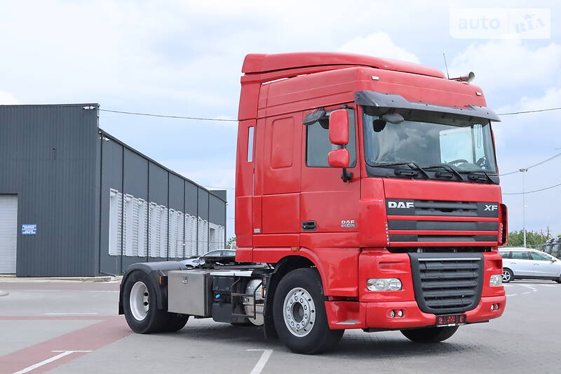 Тягач DAF XF 105 2010 в Луцке