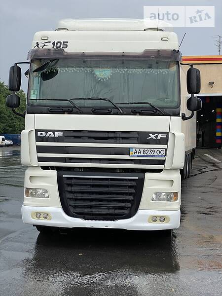 Тягач DAF XF 105 2007 в Харкові