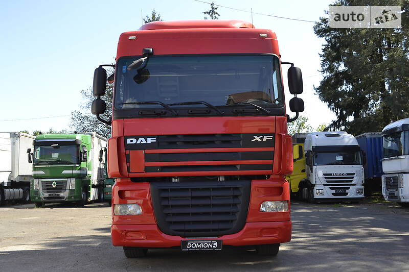 Тягач DAF XF 105 2010 в Хусте