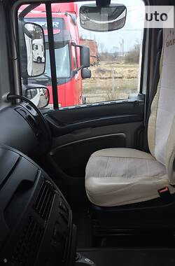Тягач DAF XF 105 2012 в 