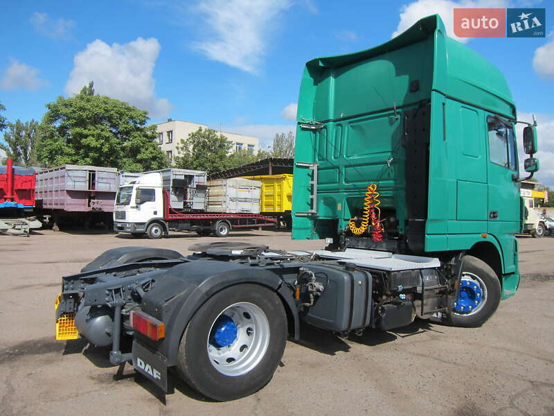Тягач DAF XF 105 2009 в Виннице