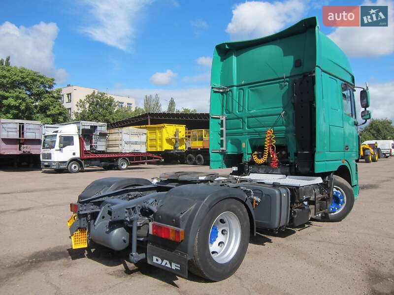 Тягач DAF XF 105 2009 в Виннице