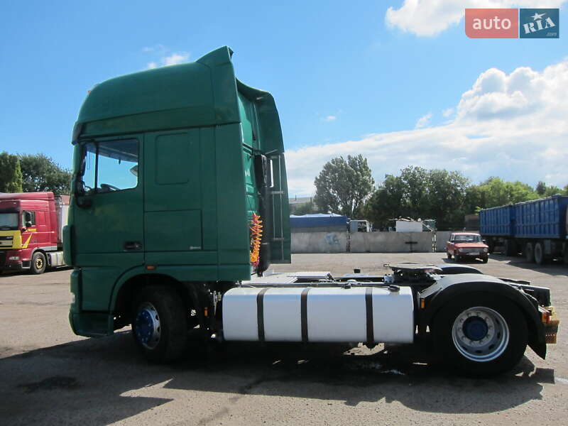 Тягач DAF XF 105 2009 в Виннице