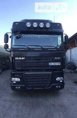 Тягач DAF XF 105 2008 в Сарнах