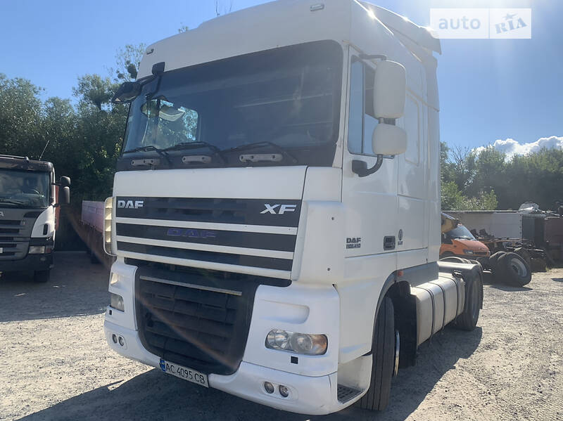 Тягач DAF XF 105 2007 в Киеве