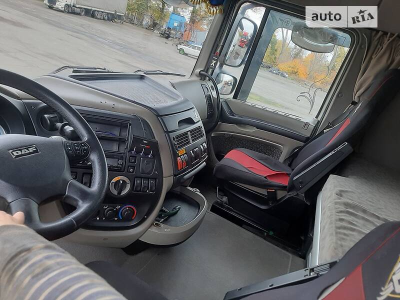 Тягач DAF XF 105 2007 в Киеве