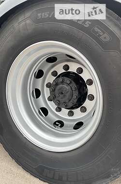 Тягач DAF XF 105 2013 в 