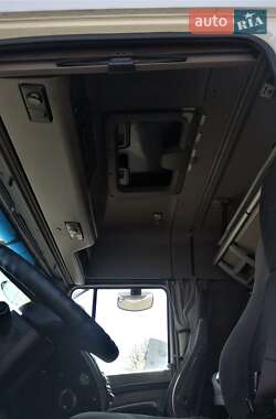 Тягач DAF XF 105 2008 в Кам'янському