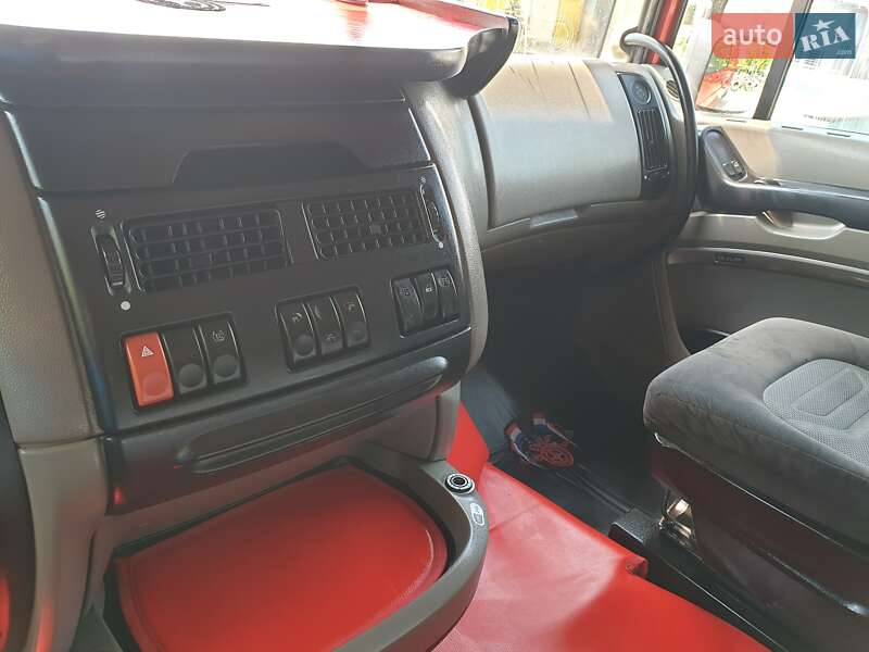 Тягач DAF XF 105 2011 в Луцке