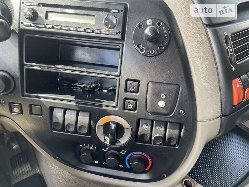 Тягач DAF XF 105 2011 в Черновцах
