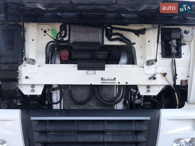 Тягач DAF XF 105 2010 в Хусті