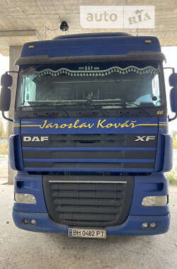 Тягач DAF XF 105 2011 в 