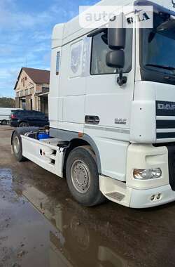 Тягач DAF XF 105 2011 в 
