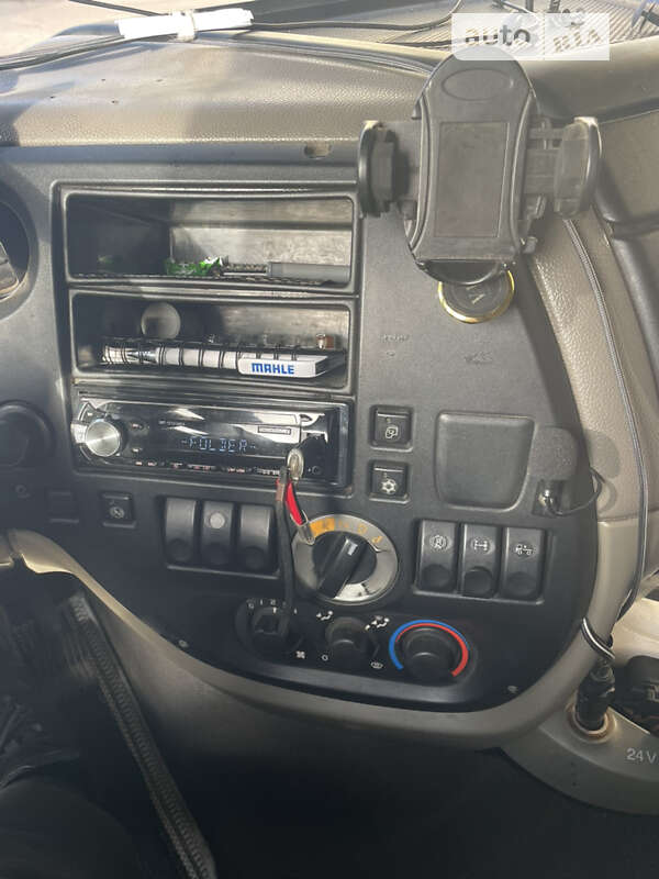 Тягач DAF XF 105 2008 в Полтаве