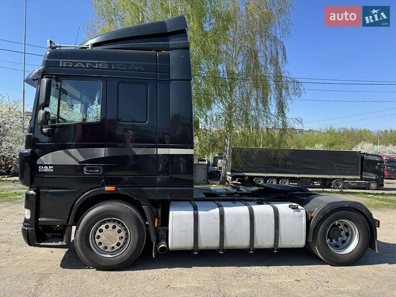 Тягач DAF XF 105 2011 в Ровно