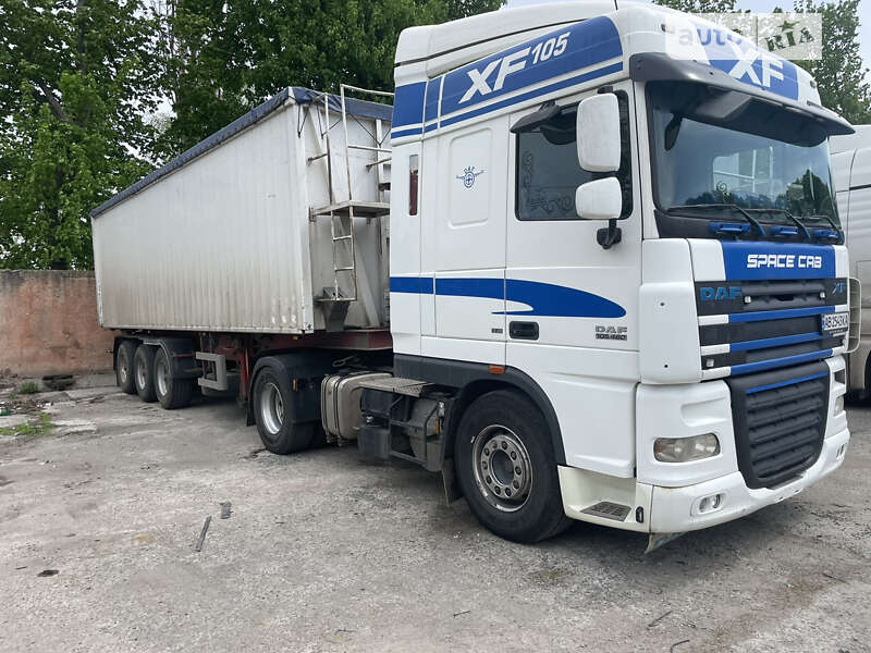 Тягач DAF XF 105 2011 в Дніпрі