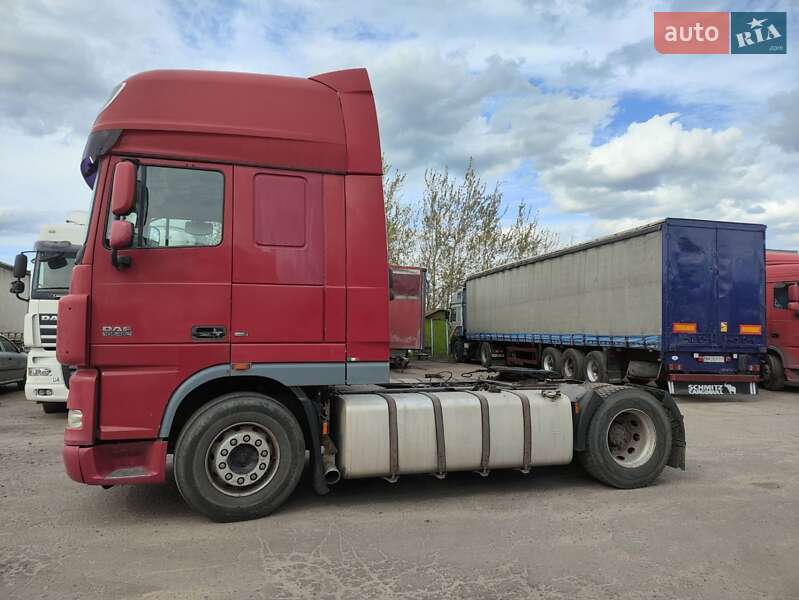 Тягач DAF XF 105 2009 в Шостке