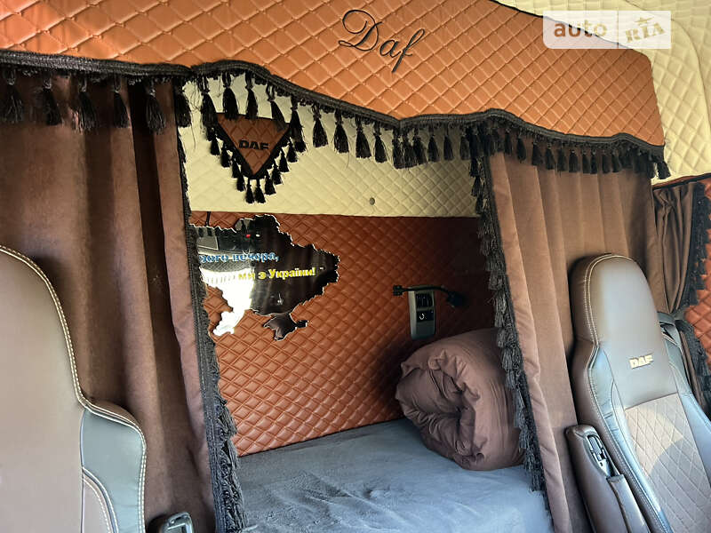 Тягач DAF XF 105 2011 в Одессе