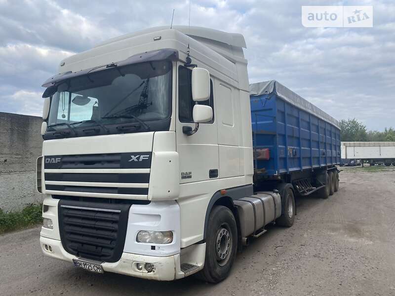 Тягач DAF XF 105 2010 в Лубнах