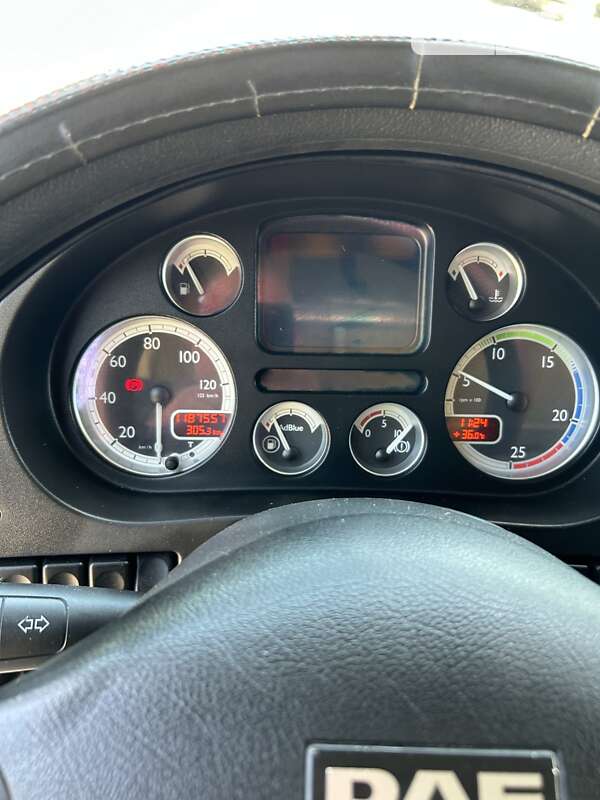 Тентований DAF XF 105 2011 в Запоріжжі