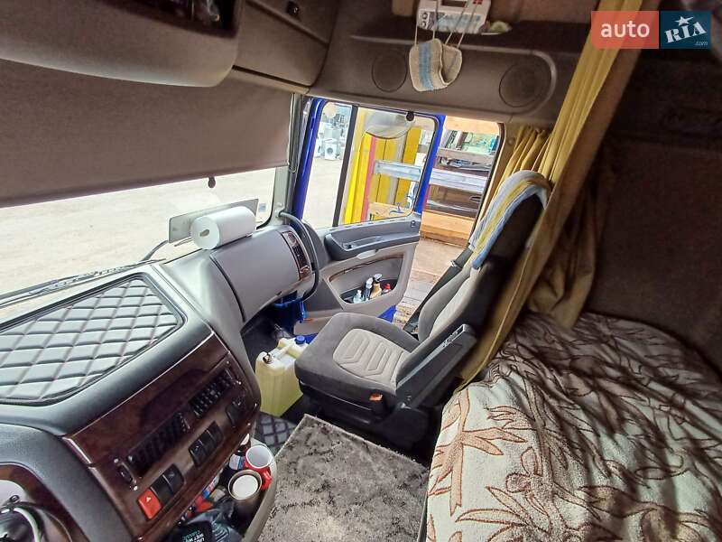 Тягач DAF XF 105 2012 в Нововолынске