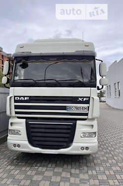 Тягач DAF XF 105 2011 в Львові