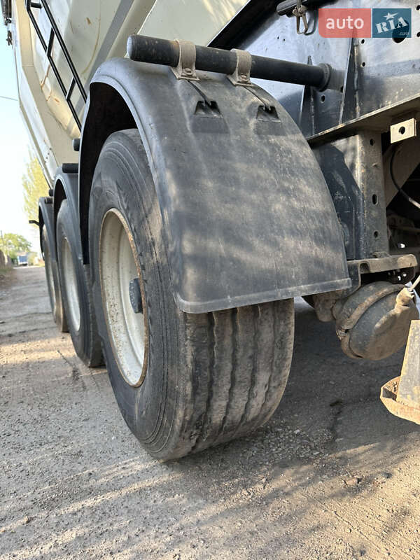 Тягач DAF XF 105 2010 в Запоріжжі