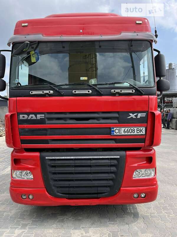 Тягач DAF XF 105 2008 в Чернівцях