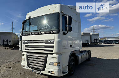 Тягач DAF XF 105 2013 в Ужгороді