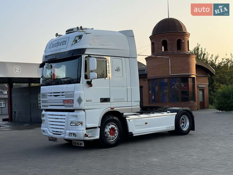 Тягач DAF XF 105 2013 в Дубні