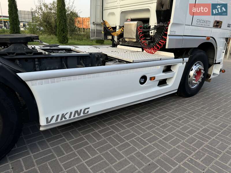 Тягач DAF XF 105 2013 в Дубні