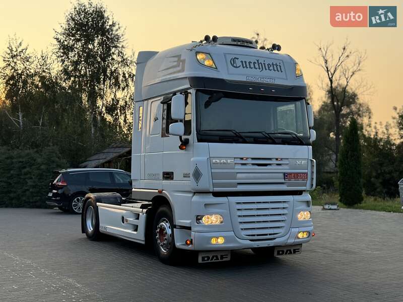 Тягач DAF XF 105 2013 в Дубні