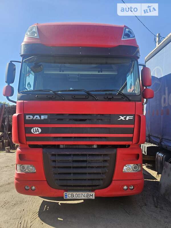 Тягач DAF XF 105 2011 в Прилуках