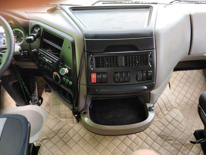 Тягач DAF XF 105 2011 в Яворове