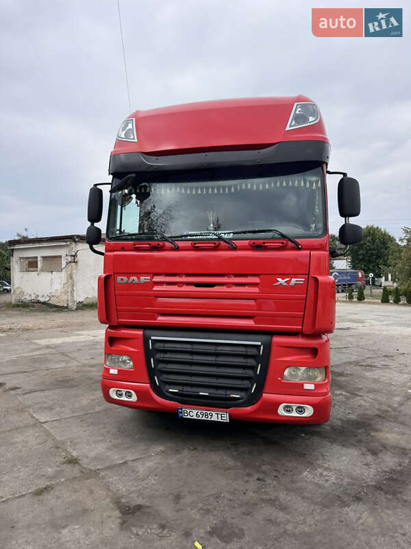 Тягач DAF XF 105 2008 в Львове