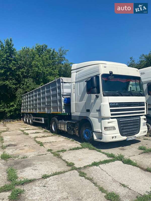 Зерновоз DAF XF 105 2011 в Миколаєві