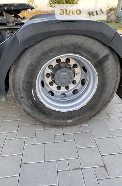 Тягач DAF XF 105 2012 в 